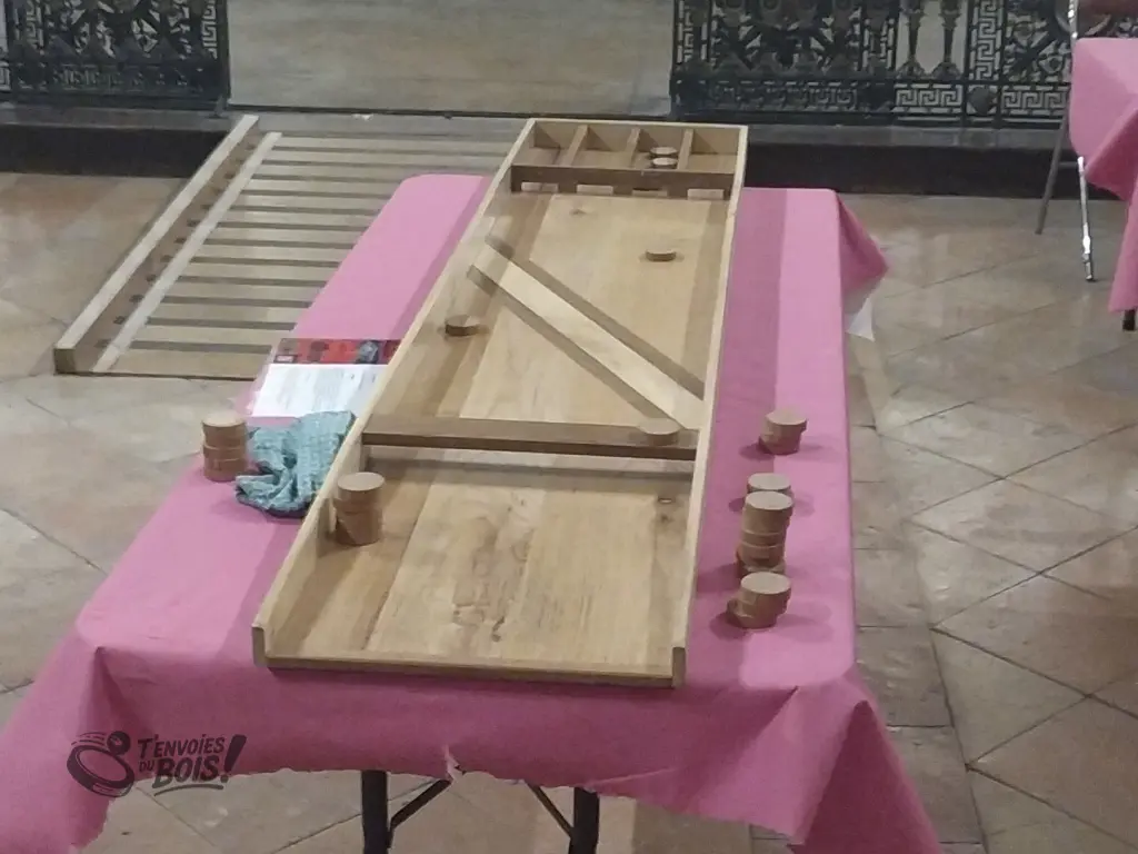 Le billard hollandais installé dans l'ancienne chapelle de l'Hôtel-Dieu à Toulouse. Photo prise lors d'une soirée de gala en décembre 2025.